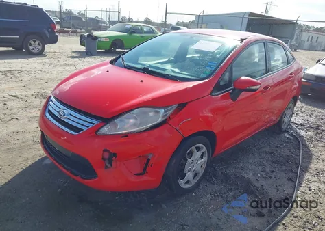 2013 Ford Fiesta Se z USA, uszkodzony, nr VIN 3FADP4BJ2DM203197